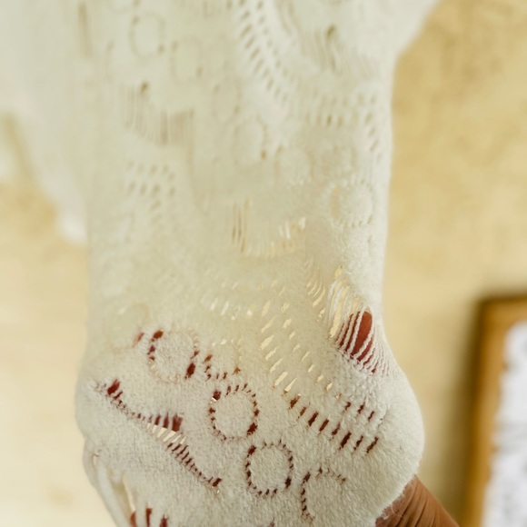 Handmade Poncho - Picture 2 of 6